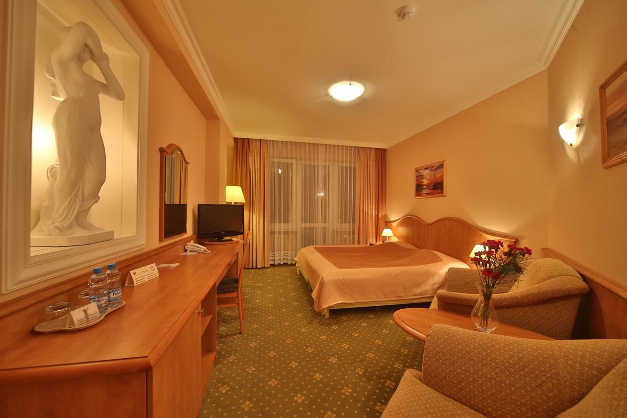 Отель Hotel Polaris Свиноуйсьце-7