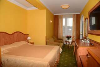 Отель Hotel Polaris Свиноуйсьце Двухместный номер с 1 кроватью или 2 отдельными кроватями-17
